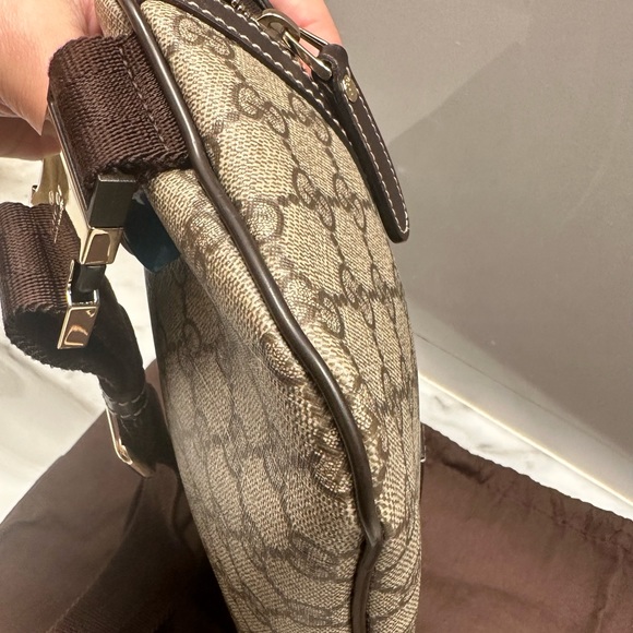 Gucci Supreme Coated Canvas Belt Bag - Picture 9 of 11